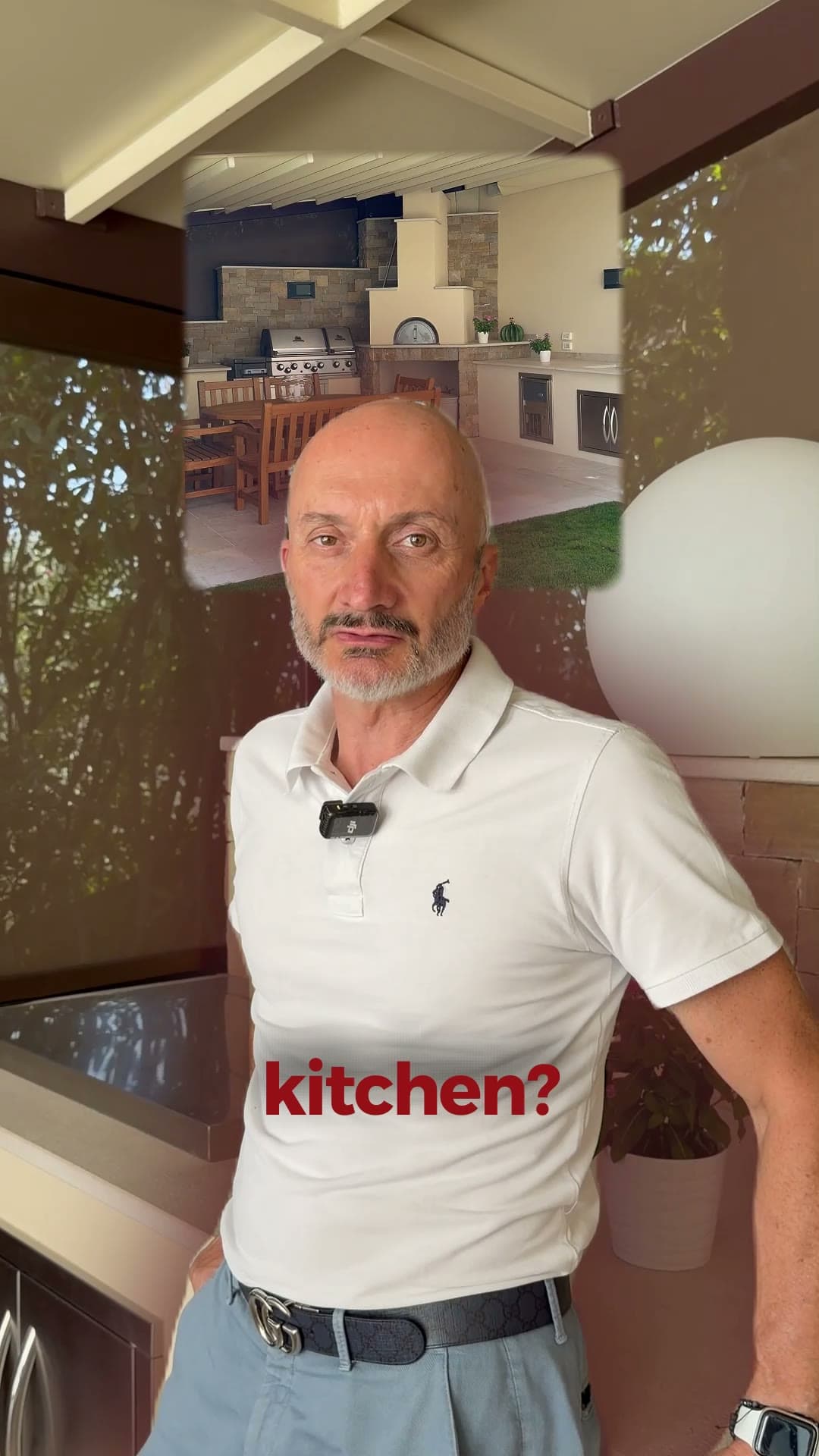 Reel sulle cucine da esterno, girato sotto il pergolato