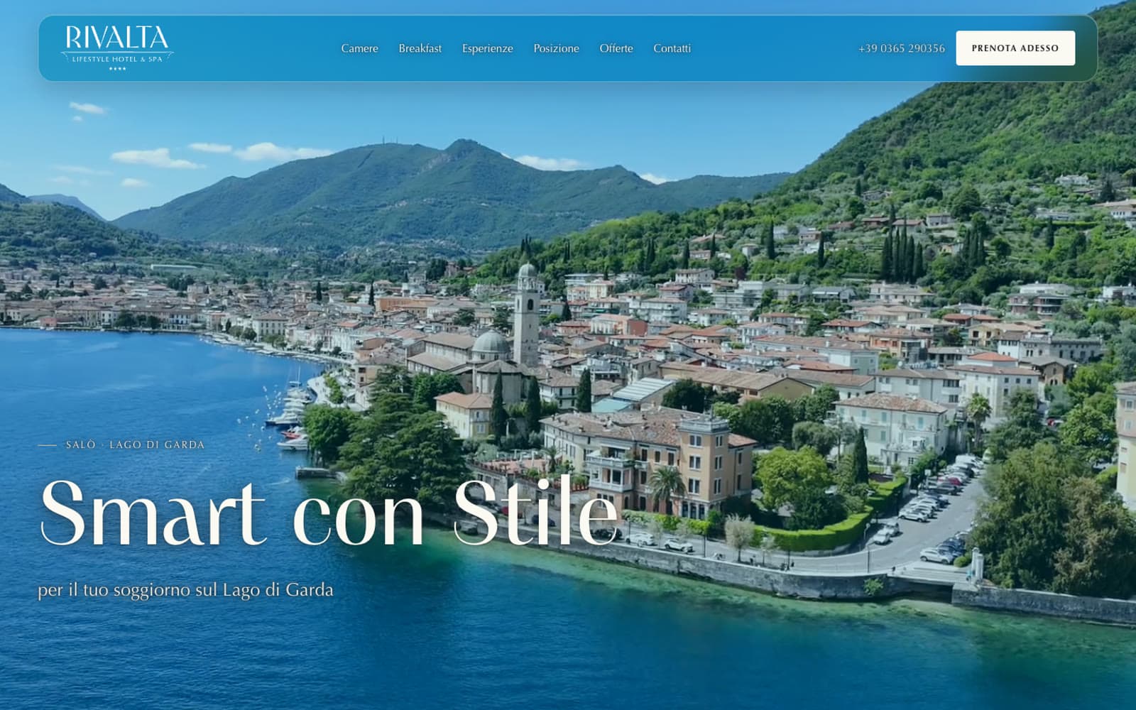 La home del sito con il video aereo di Salò e il titolo Smart con Stile