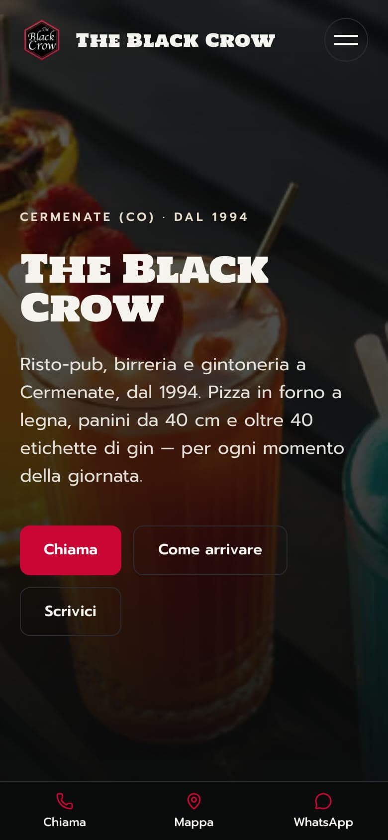 La home sul telefono con la barra fissa Chiama, Mappa, WhatsApp